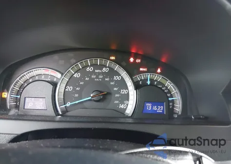 2013 Toyota Camry Se z USA, uszkodzony, nr VIN 4T1BF1FK6DU687369